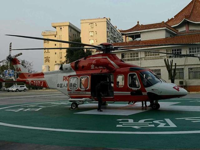 两游客景区重伤 广东人保财险大年初一紧急出动直升机救援